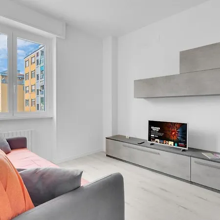 Metro M2 Famagosta-appartamento X5-self Check-in Milan