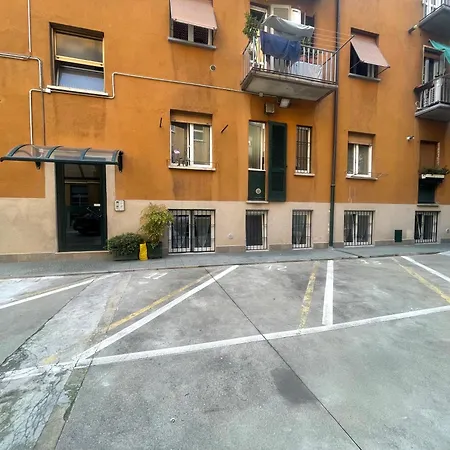 Urban Chic In Niguarda- 10 Minutes To Mm3 Apartment Milan