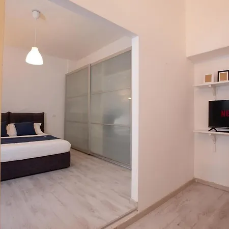 Elegant Little - Center - M4 Station Apartamento *