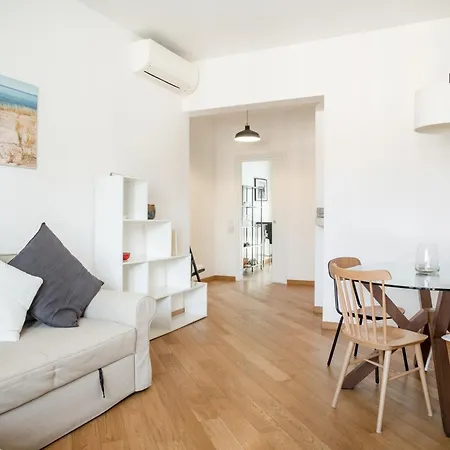 Elegante Bilocale In Zona Tortona Apartment *