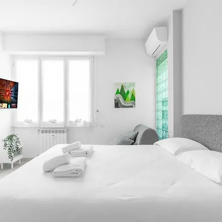 Comodo E Confortevole-sesto Piano Con Vista Milán