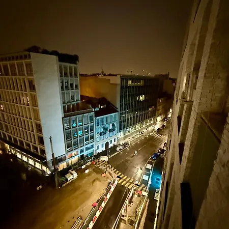 Wonderful In The Heart Of Милан