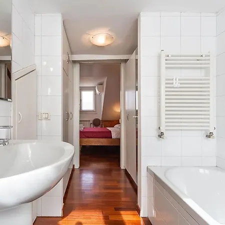 Station 10 Min Private Terrace Skyview 6 Pax * Μιλάνο