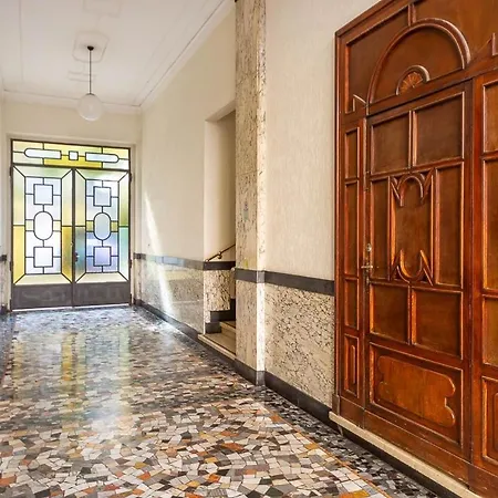 Διαμέρισμα Station 10 Min Private Terrace Skyview 6 Pax