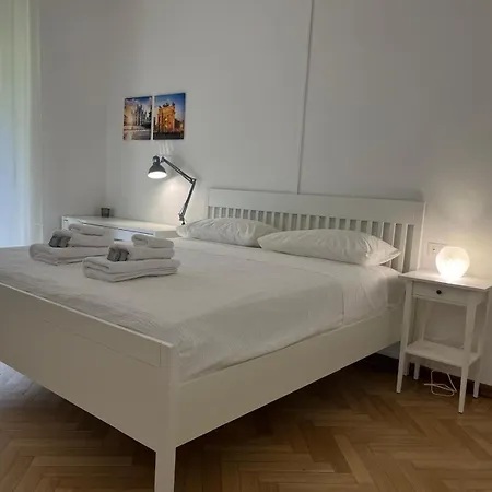 Letizia5 Sweet And Cozy