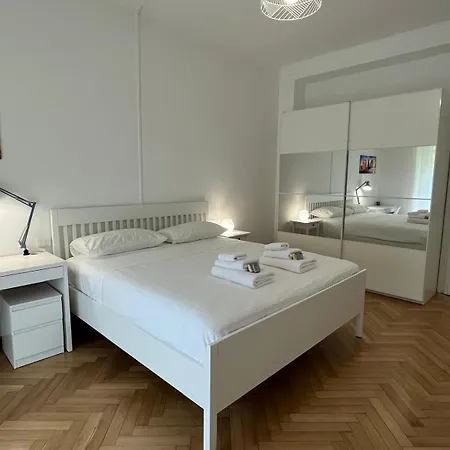Letizia5 Sweet And Cozy * Milan