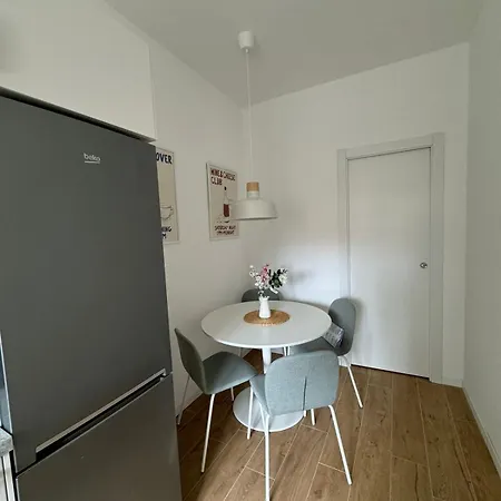 Design And Comfort In Cso Lodi Apartment Milan