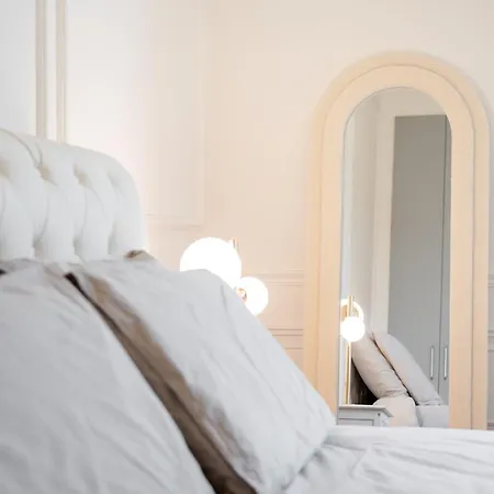 - Duomo -luxury Design Apartmán *