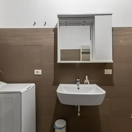 Monolocale Con Balcone Self Check In Sempione *