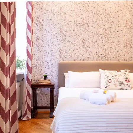 Duomo 500 Mt - Between Art And Design With Wi-fi Apartment