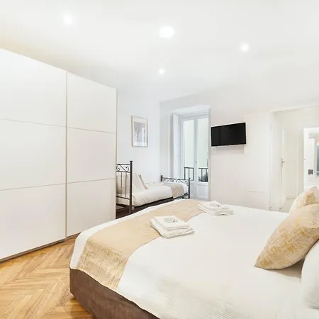 Apartment Elegant - Central, 10 Min To Duomo Milan