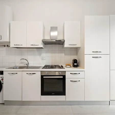 Apartment Elegant - Central, 10 Min To Duomo