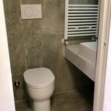 Apartment Design E Relax A Due Passi Dalla Fiera - Bilocale Con 2 Bagni *