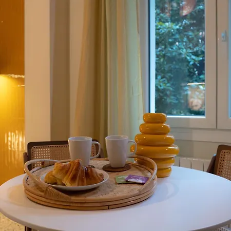 Gino - Metro M1 - Rembrandt 45 ميلان