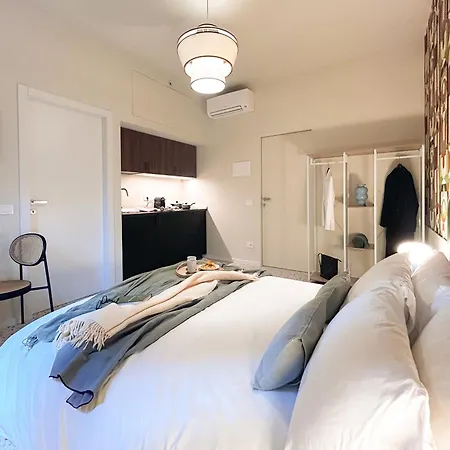 Vitrail - Metro M1 - Rembrandt 45 ミラノ