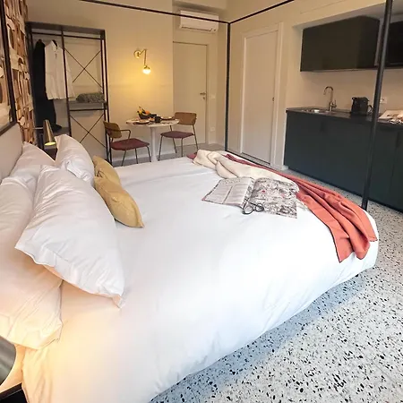 아파트 Auguste Metro M1 Rembrandt 45 *