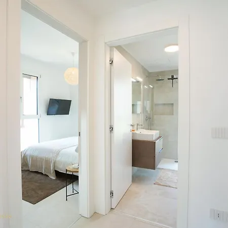 Modern House * ミラノ
