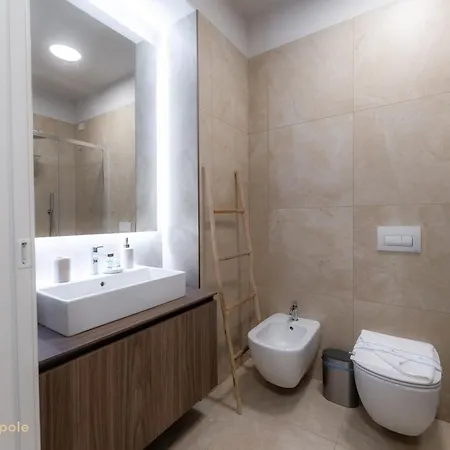 Chinatown Luxe, Garden Daire