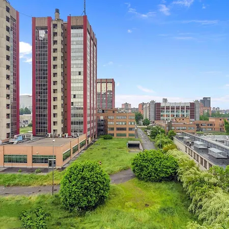 Airy With Balcony & Garage By Ndp Rent ミラノ