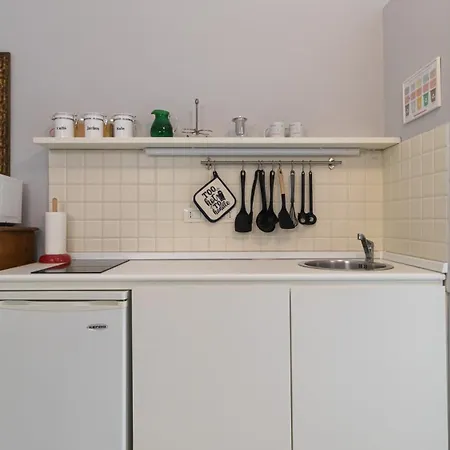 Italianway - Rosmini 13 D *