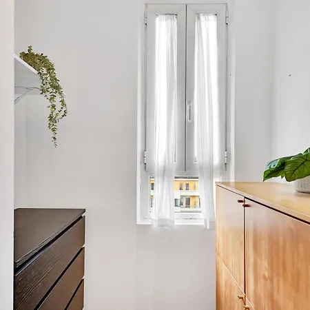 Youhosty - Washington 92 *