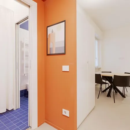 Guesthost - Cozy Tortona * Милан