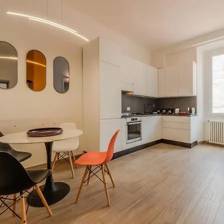 Easytopstay - Moscova Elegant *