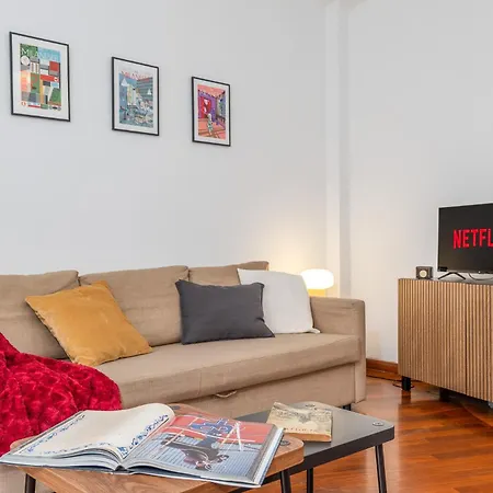 Flat In Center With Terrace, Near Garibaldi Fs Apartamento