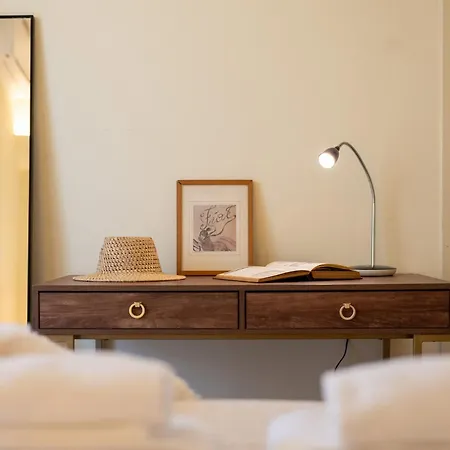 Flat In Center With Terrace, Near Garibaldi Fs * Milaan