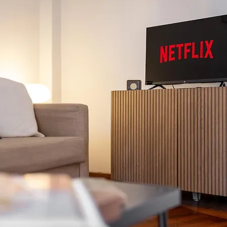 Διαμέρισμα Flat In Center With Terrace, Near Garibaldi Fs *