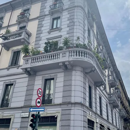 Younique Boutique 3*