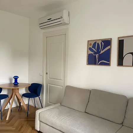 Moderno Bilocale In Zona Monumentale-cenisio Appartement Milan