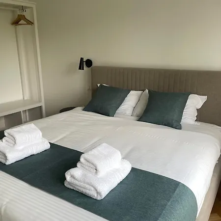 Moderno Bilocale In Zona Monumentale-cenisio Apartment