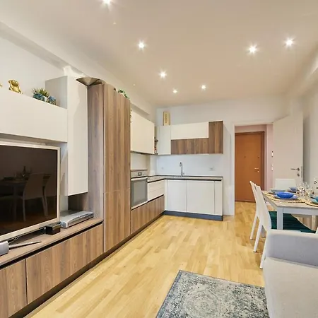 Life, Mico - Terrazza, Comfort E Lejlighed