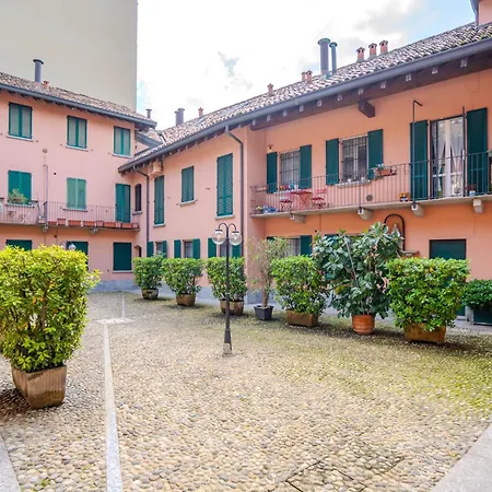 Apartment Caseospitali - Casa Acqua E Cielo, Nido Sul Naviglio Martesana *