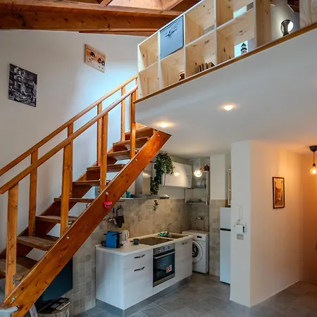 Guesthost - Casa Acqua&cielo