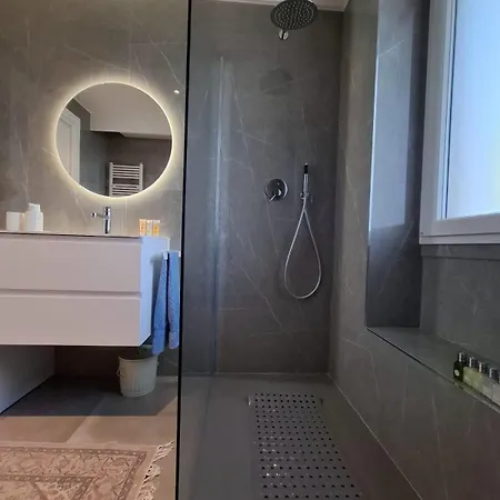 Raffinato Trilocale In Zona Centro