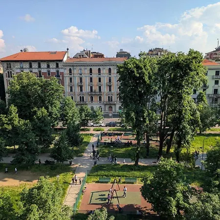 Raffinato Trilocale In Zona Centro ميلان