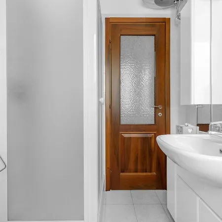 Luxury Dream - Duomo 10min Free Fast Wi-fi And Ac Train Station Porta Vittoria 290mt * Милан
