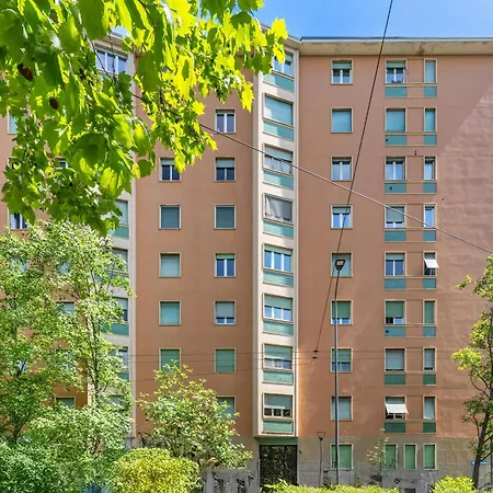 Luxury Dream - Duomo 10min Free Fast Wi-fi And Ac Train Station Porta Vittoria 290mt * Milán