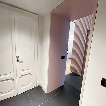 Luxury Penthouse - 5 Min To Duomo 公寓 *