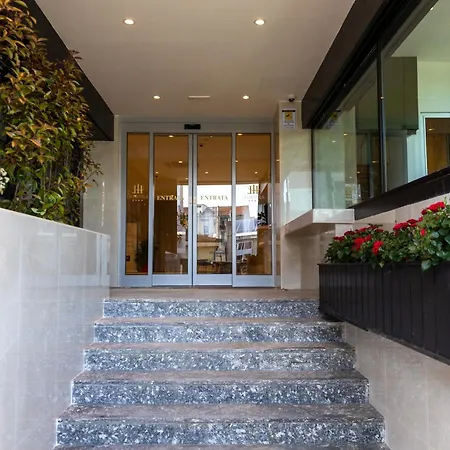 Lh Hotel