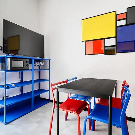 Casa Mondrian; Ac And Fast Wi-fi *