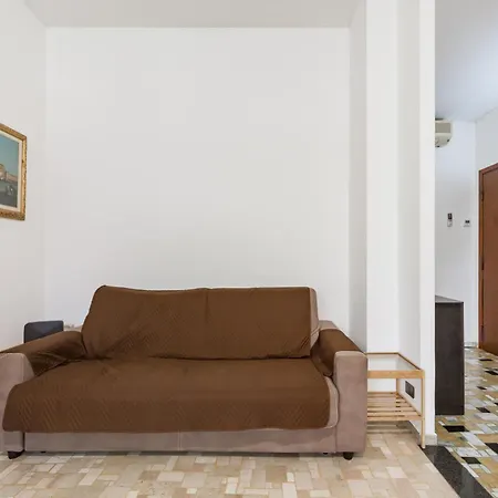 Garden Flat ميلان