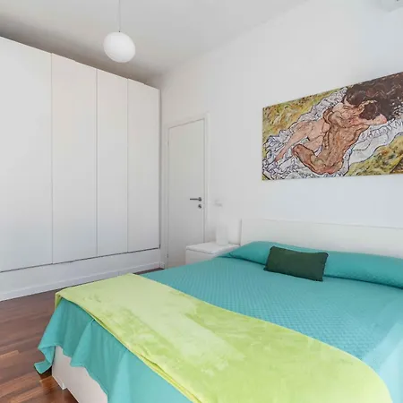 Casa Letizia - 5 Stops From The Duomo