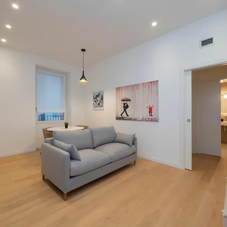 Xenia - 3rooms In Via Petrella 4 C Milão