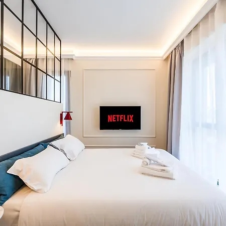 Lumen - Skyline View Attic *