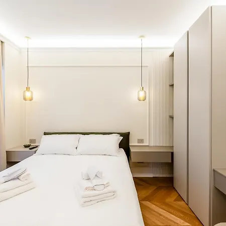 Apartment Lumen - Skyline View Attic Milan