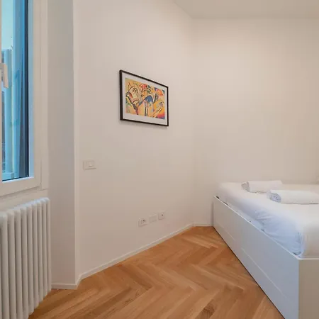 I-host - Da Cortona 9 * ميلان