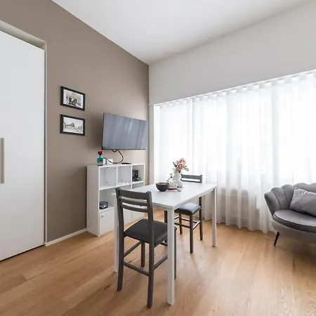 In Lausanne 25 Daire Milano